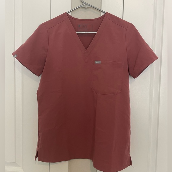 Figs Scrubs Top - Size XS - Color Mauve - Picture 4 of 6